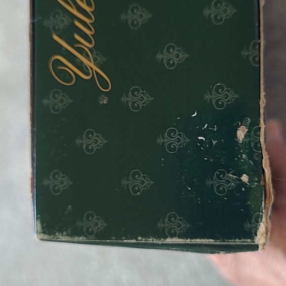 NIB 1996 MATTEL YULETIDE ROMANCE BARBIE THIRD IN A SERIES - Picture 9 of 11